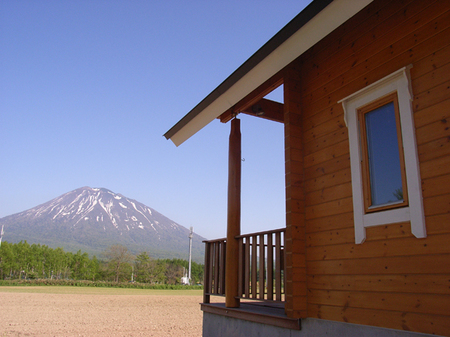 パウダー小屋テラス.jpg