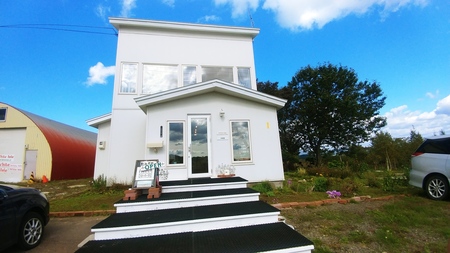 ニセコブログ ニセコでのご宿泊は泉郷コテージへ 絶景ショップ Cafe Hana